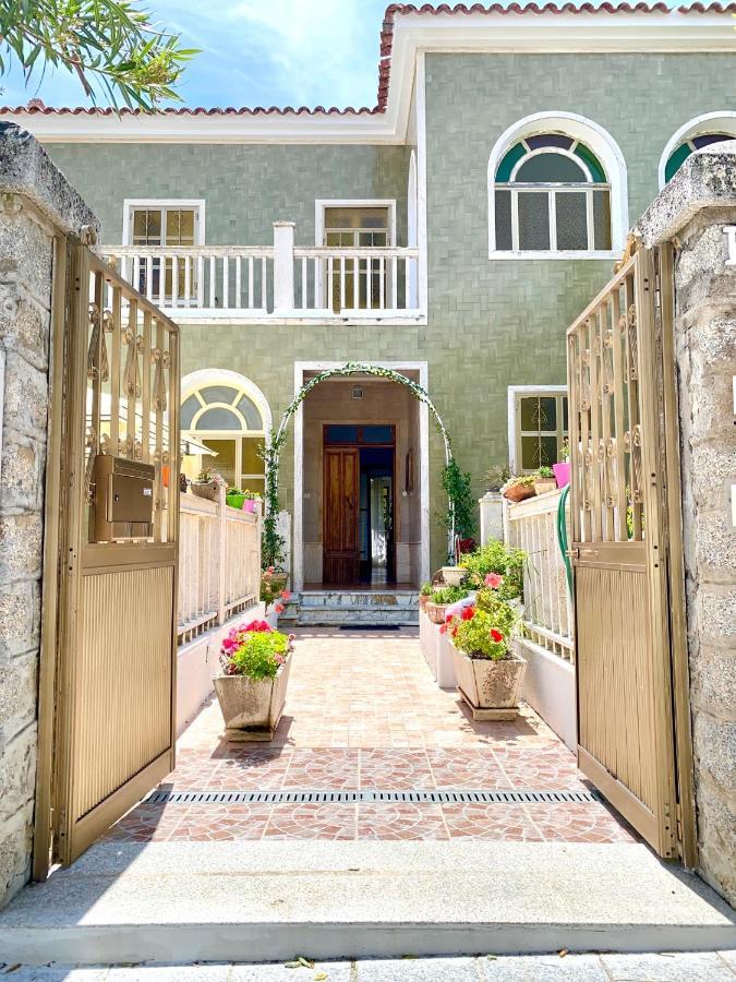 Villa Rocco Rooms Santa Teresa Gallura Exterior photo